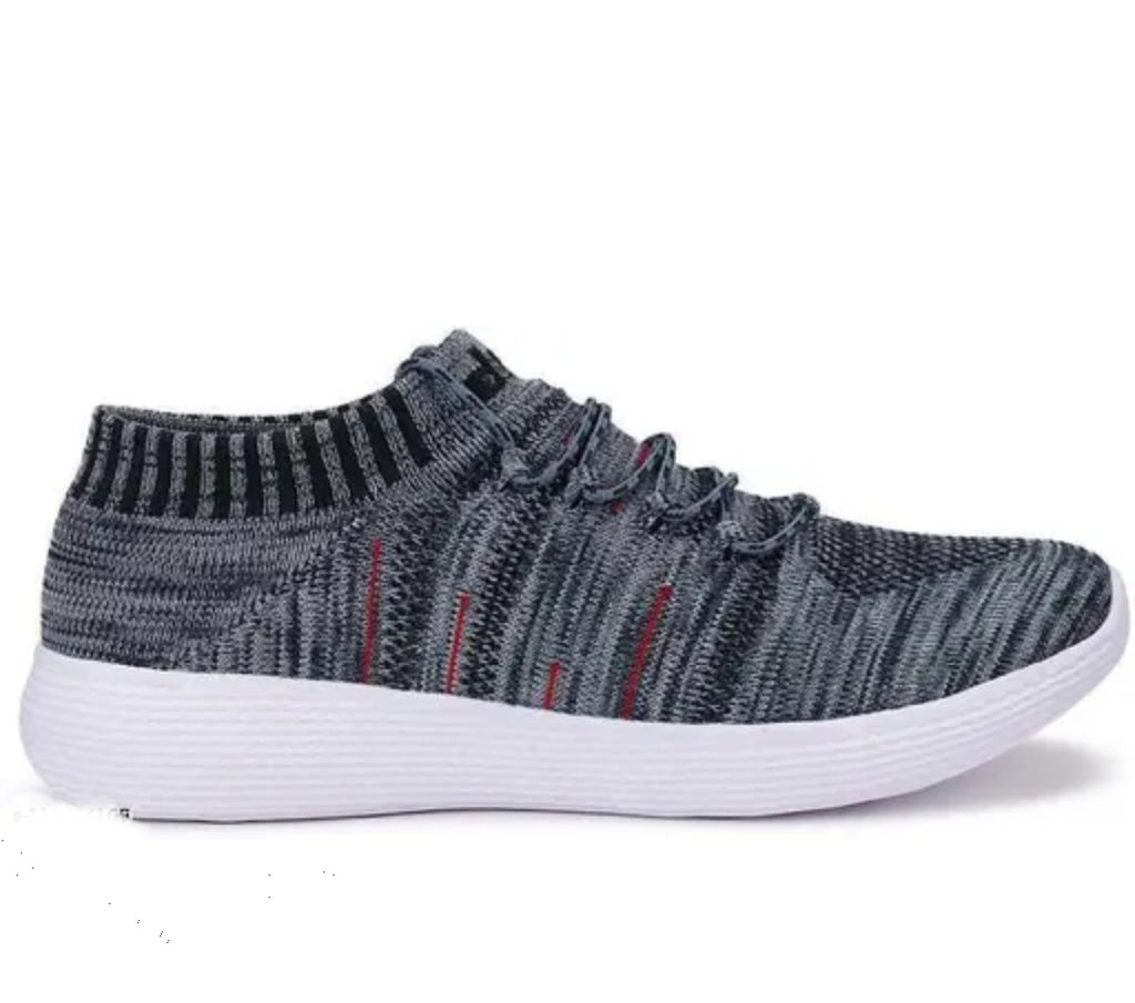 Grey sports shoes for men