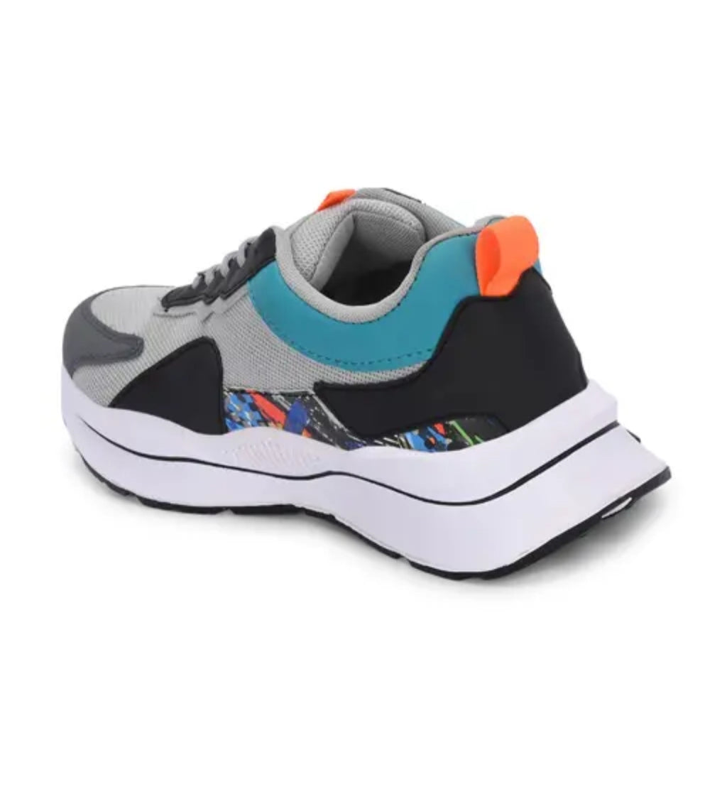 Sports Shoes