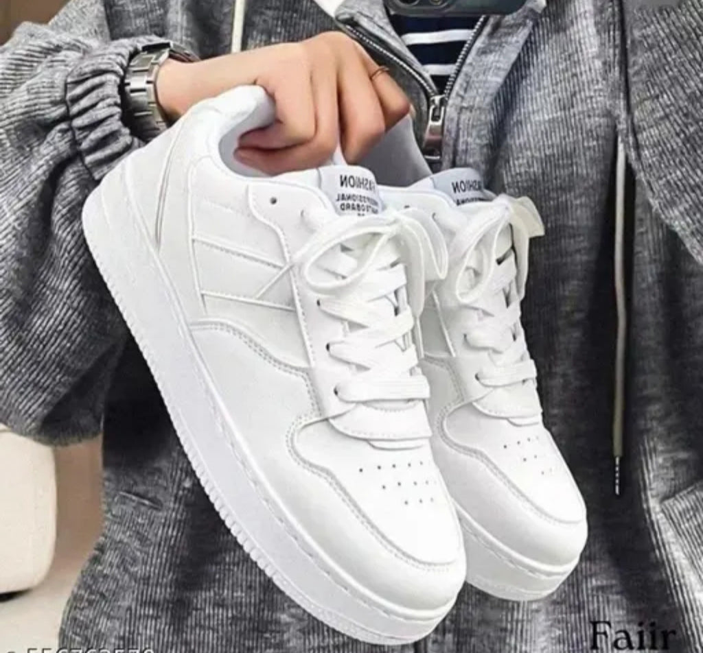 Full white Sneakers